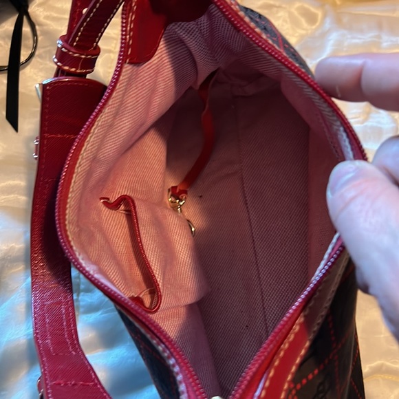 DOONEY & BOURKE Logo Fabric Hobo Bag w/ Silver Tone Hardward - Picture 4 of 12